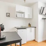 Cosy Studio In Bobo Eastern Paris